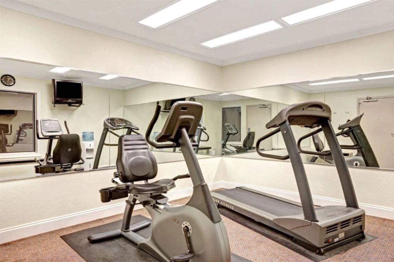 Days Inn By Wyndham Atlanta/Southlake/Мороу Екстериор снимка