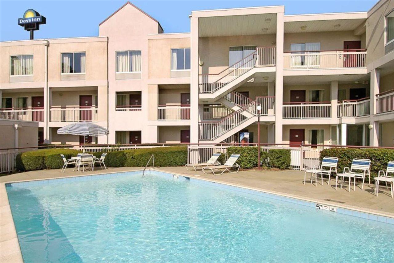 Days Inn By Wyndham Atlanta/Southlake/Мороу Екстериор снимка