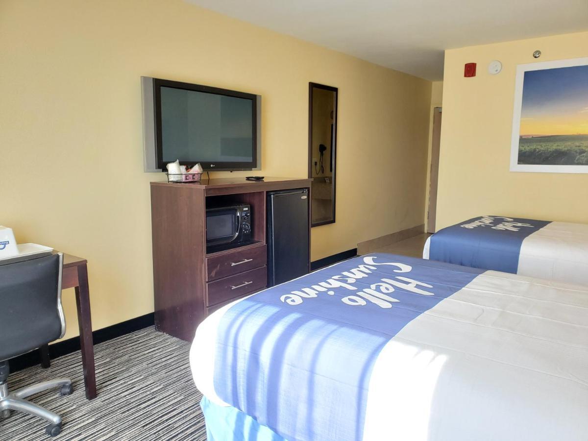 Days Inn By Wyndham Atlanta/Southlake/Мороу Екстериор снимка
