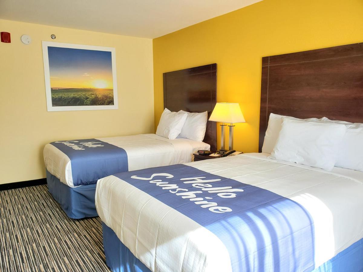 Days Inn By Wyndham Atlanta/Southlake/Мороу Екстериор снимка